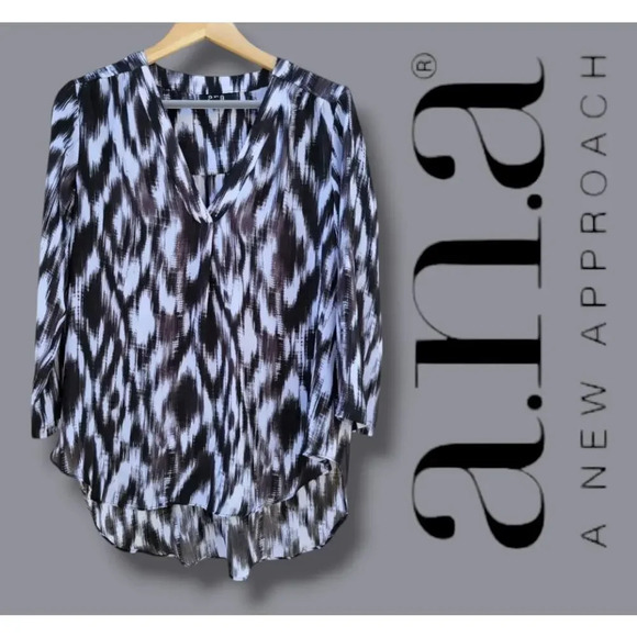 a.n.a A New Approach Women’s Black White 3/4 Sleeve Blouse Small - Picture 8 of 9